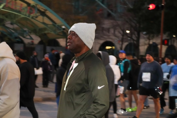 Gov. Seyi Makinde participates in half-marathon in US, finishes under 3 hours