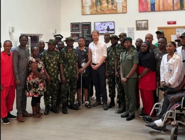 Prince Harry visits sick Nigerian soldiers at the Nigerian Military Hospital in Kaduna