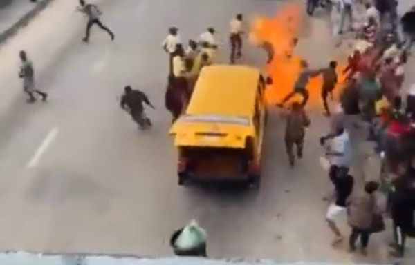 Commercial driver ‘resisting arrest sets LASTMA official ablaze’ in Lagos