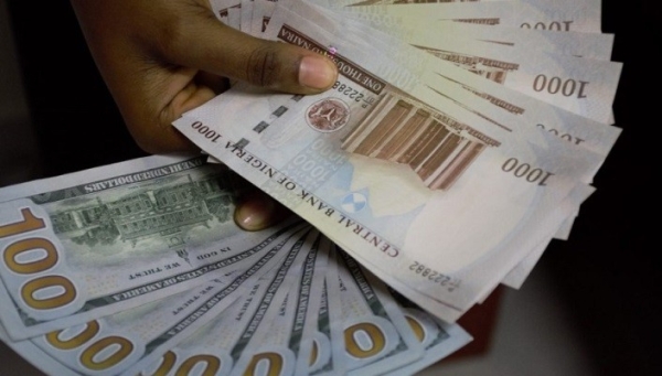 Naira continues depreciation streak against dollar despite CBN policy