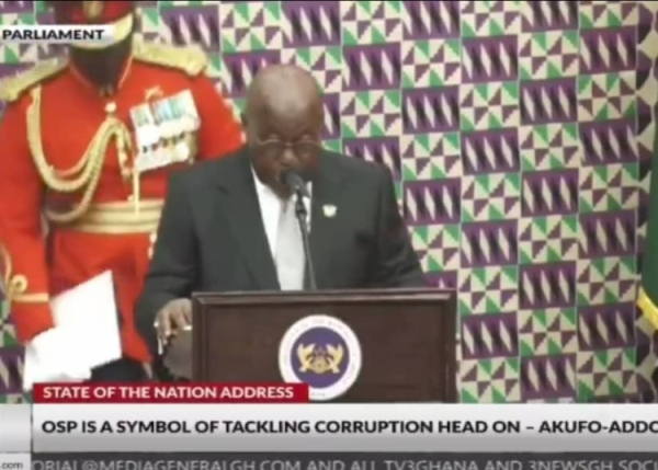 Ghanaian President’s ADC Slumps During Principal’s Televised Address Before Lawmakers