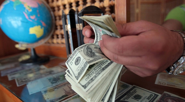 Fearing deportation, migrants in US send more money home