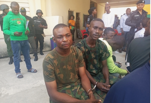 Police Arrest ‘Soldiers’ In Abuja After Purchasing Goods With Fake Alerts