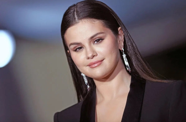 'I wish I could help,’ Selena Gomez in tears over Trump’s mass deportation