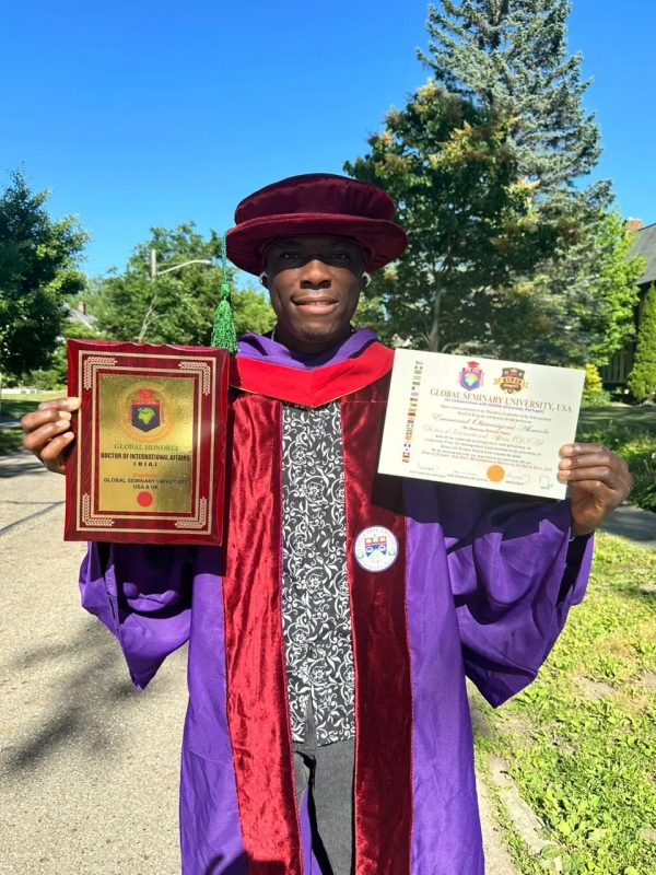 Nigerian graduate who failed WAEC 17 times shines in USA
