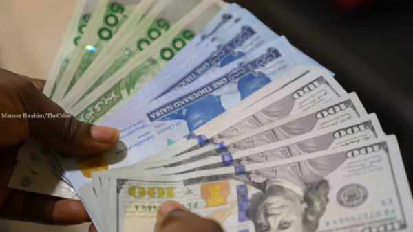 Naira massively depreciates by N160 against Dollar in seven days