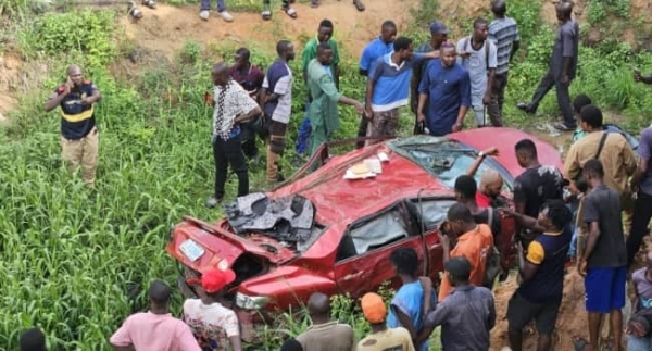 Female Driver Survives After Car Falls Off Otedola Bridge In Lagos